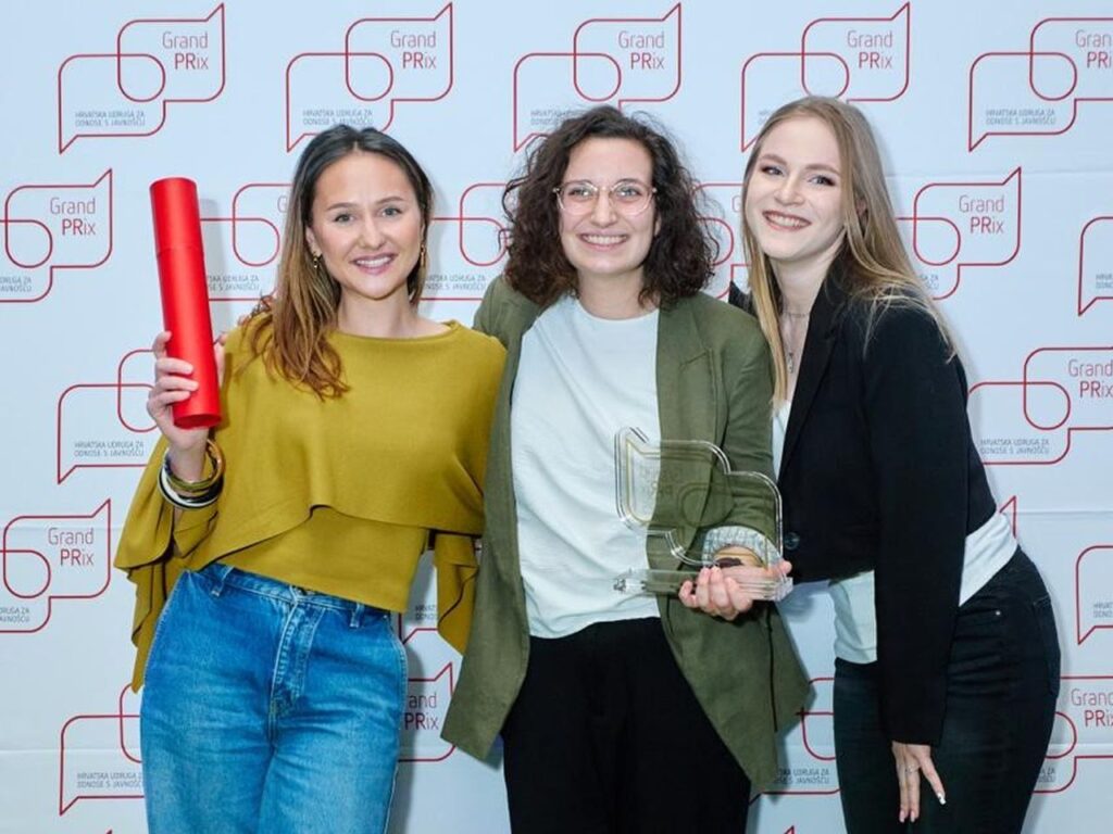 Ana-Marija Ferenčak, Ivana Pušonjić i Paula Hranilović (foto Niko Goga)